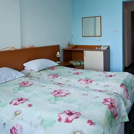 Hotel Perla Beach Holiday Club